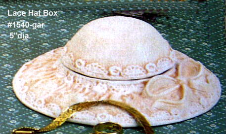 Box hat-lace
